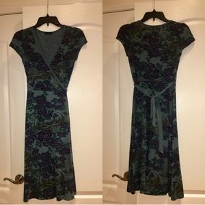 DONATING THIS WEEK! - Vintage Forever 21 Dress